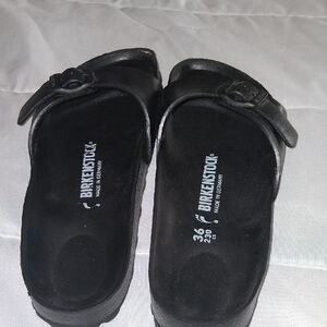Ladies Light Weight Birkenstock Slides. See All Pics